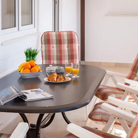 Apartments Morena Makarska Room photo