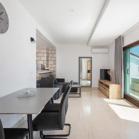 Apartments Morena Makarska Exterior photo